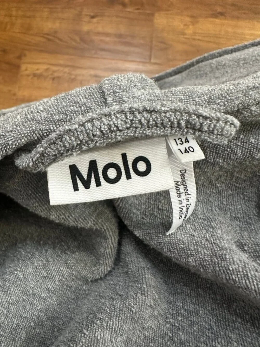 Molo kids Wave Robe in peace smile